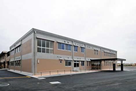 山口県立宇部総合支援学校管理棟