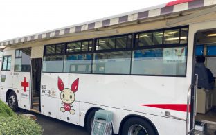 本社で献血活動を実施しました。