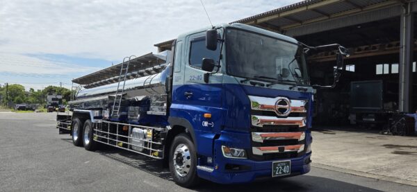 タンクローリー納車