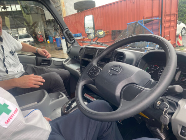 生コン車納車